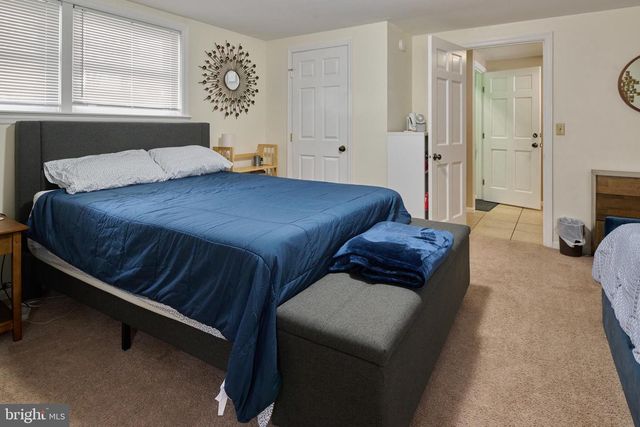 681 BERKSHIRE DR, State College, PA 16803