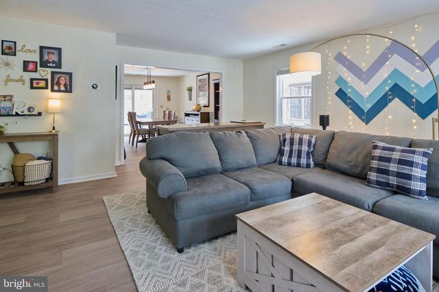 681 BERKSHIRE DR, State College, PA 16803