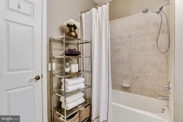 4042 DERBY, Cherry Hill, NJ 08002
