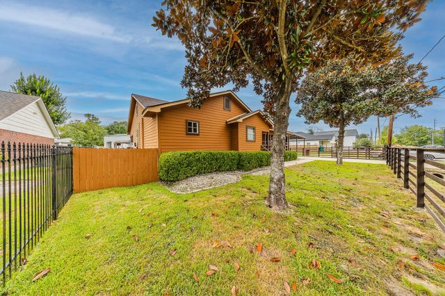 7809 Beckley Street, Houston, TX 77088