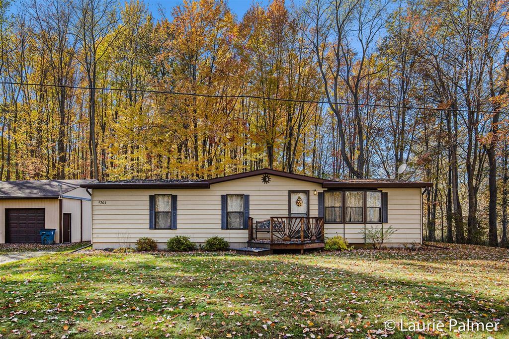 2303 Marquette Road, Ionia, MI 48846