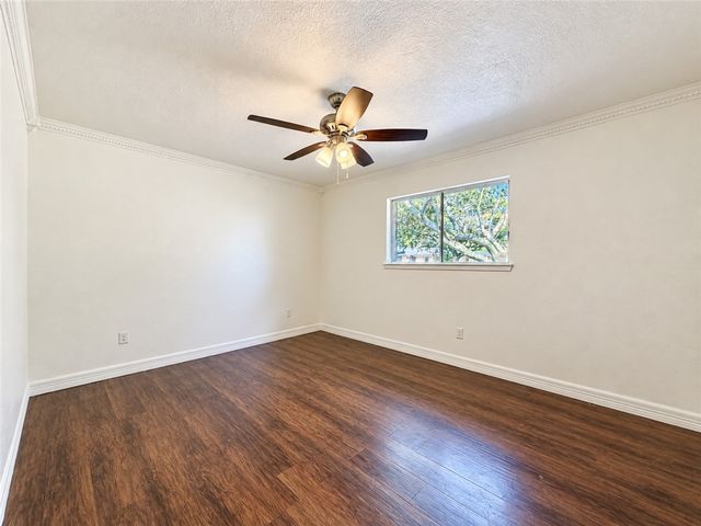 1118 Alexandria Dr, Corpus Christi, TX 78412