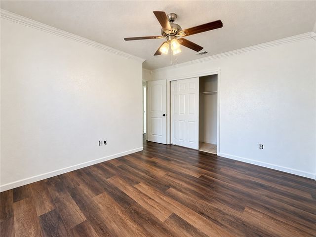 1118 Alexandria Dr, Corpus Christi, TX 78412