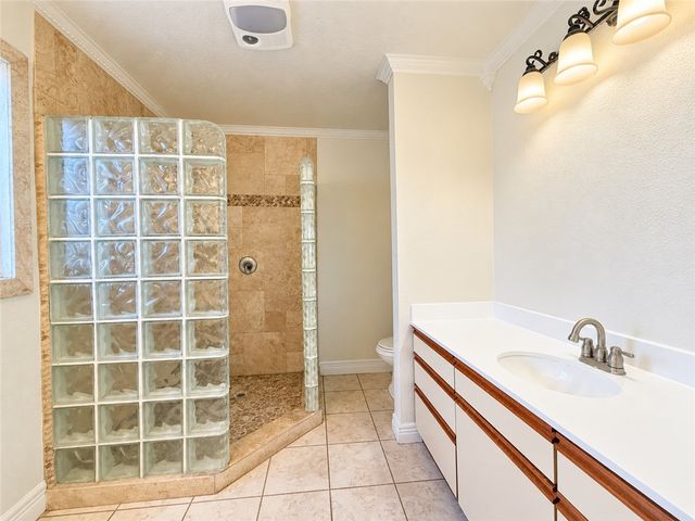 1118 Alexandria Dr, Corpus Christi, TX 78412