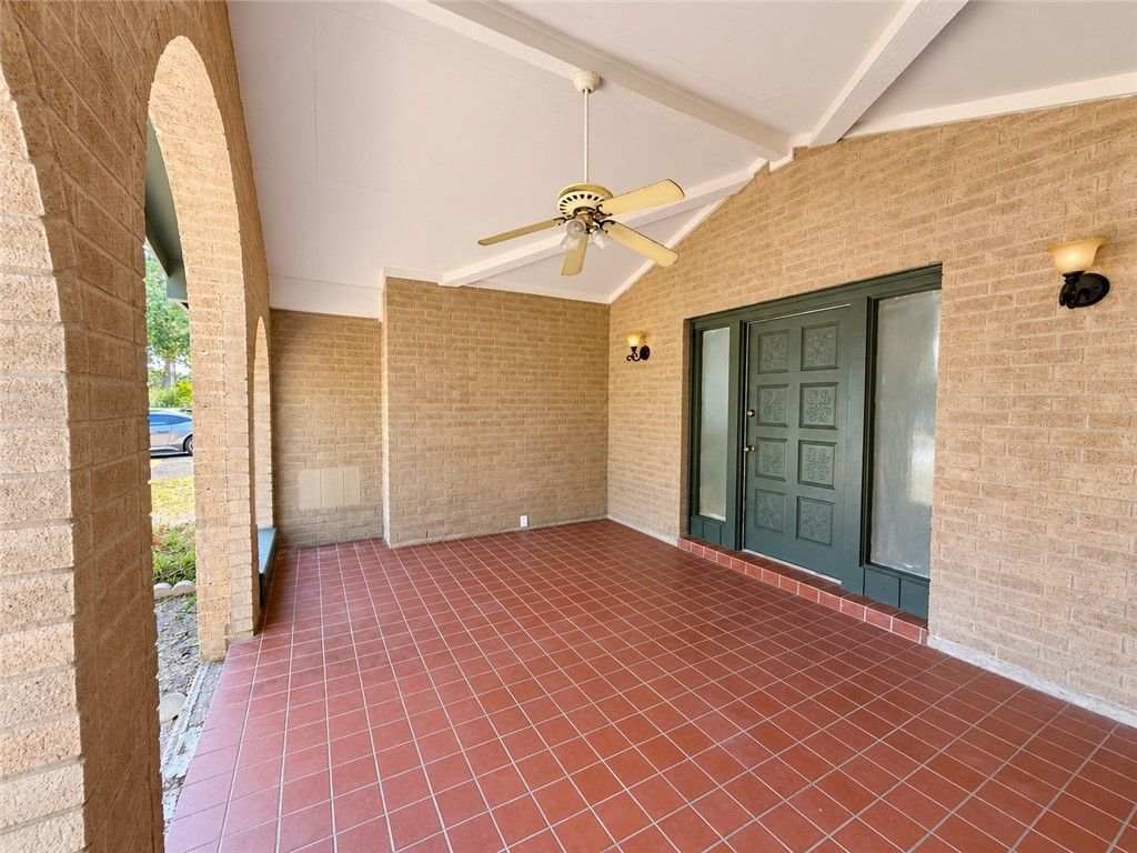 1118 Alexandria Dr, Corpus Christi, TX 78412 — photo 4