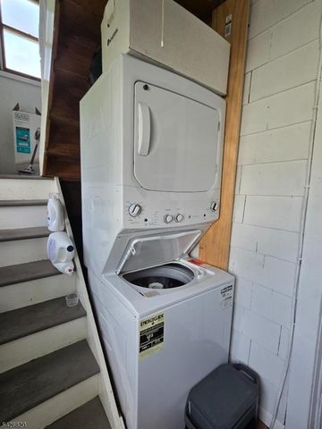 17 N Clark Ave, Somerville Boro, NJ 08876