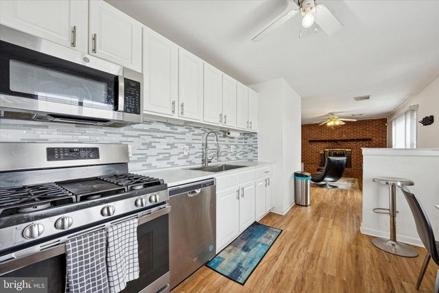 1 ARDEN AVE, New Castle, DE 19720