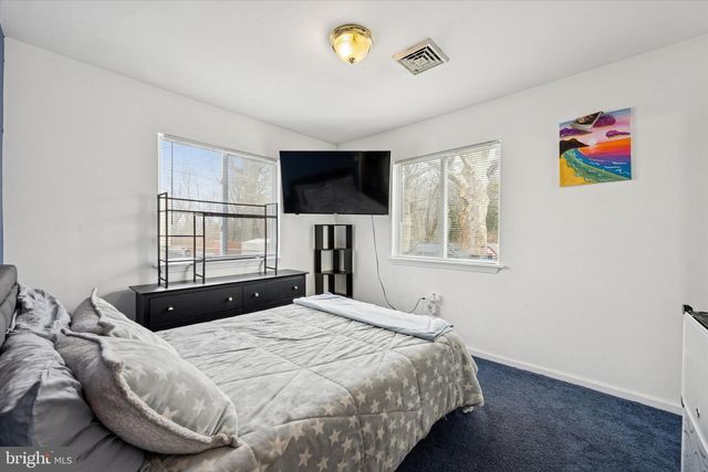 1 ARDEN AVE, New Castle, DE 19720