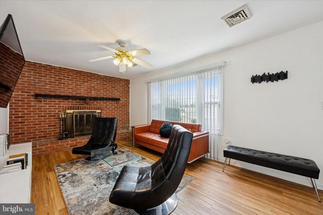 1 ARDEN AVE, New Castle, DE 19720