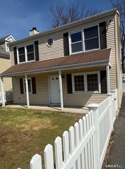 25 Albin Road, Stamford, CT 06902