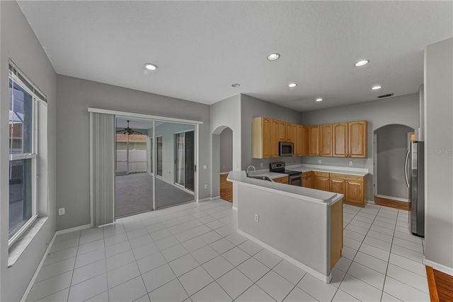 24647 BLAZING TRAIL WAY, Land O Lakes, FL 34639