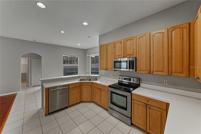 24647 BLAZING TRAIL WAY, Land O Lakes, FL 34639