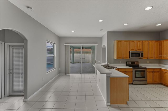 24647 BLAZING TRAIL WAY, Land O Lakes, FL 34639