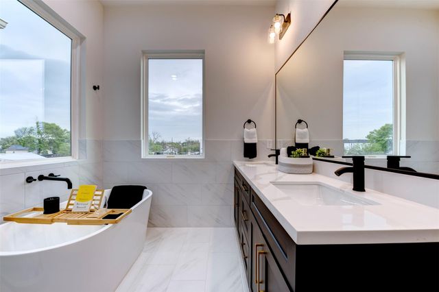 1304 Evelyn Street, Houston, TX 77009