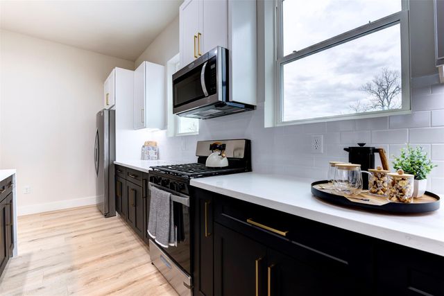 1304 Evelyn Street, Houston, TX 77009