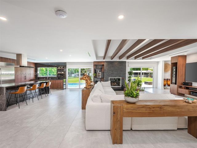 17220 SW 46th St, Southwest Ranches, FL 33331