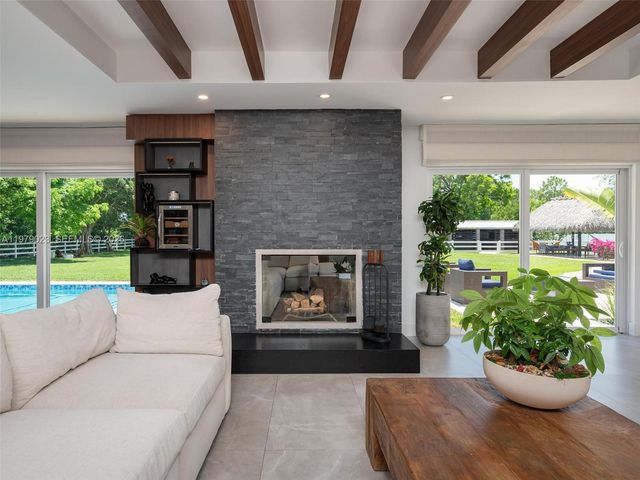 17220 SW 46th St, Southwest Ranches, FL 33331