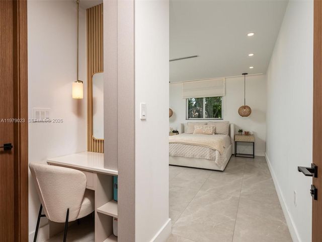 17220 SW 46th St, Southwest Ranches, FL 33331