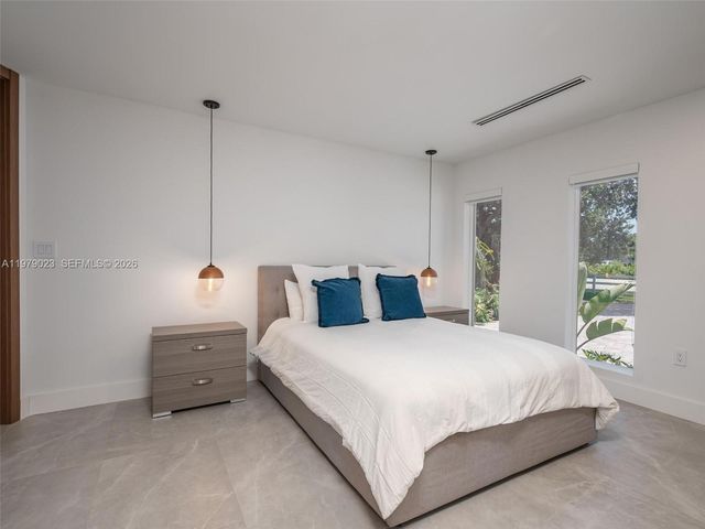 17220 SW 46th St, Southwest Ranches, FL 33331