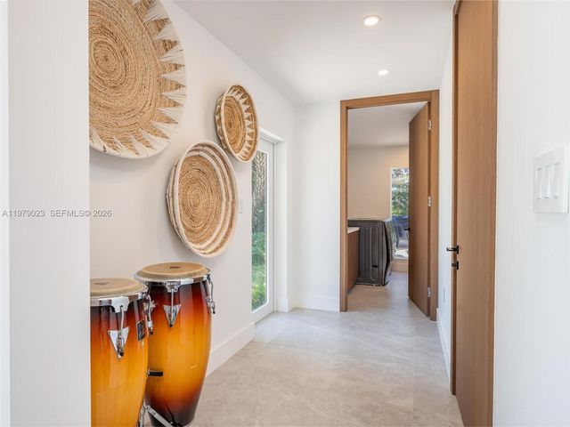 17220 SW 46th St, Southwest Ranches, FL 33331