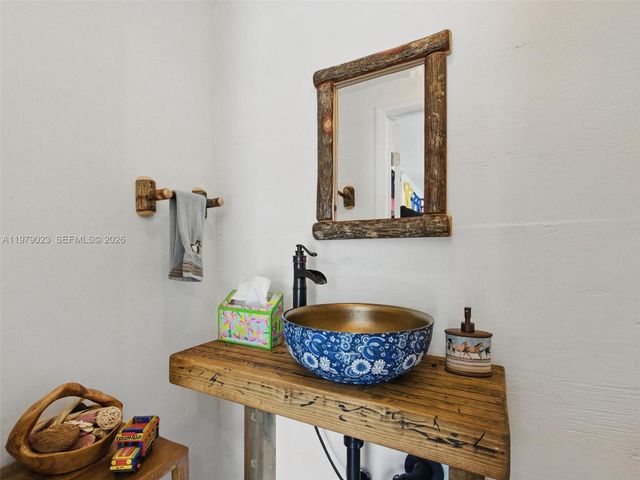 17220 SW 46th St, Southwest Ranches, FL 33331