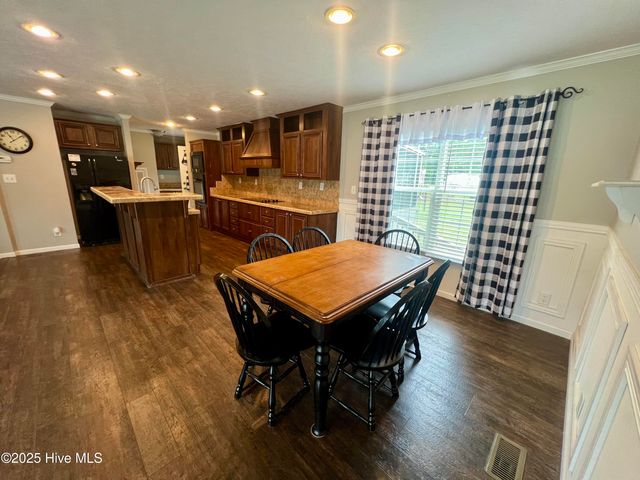 5741 Dean Drive, Washington, NC 27889
