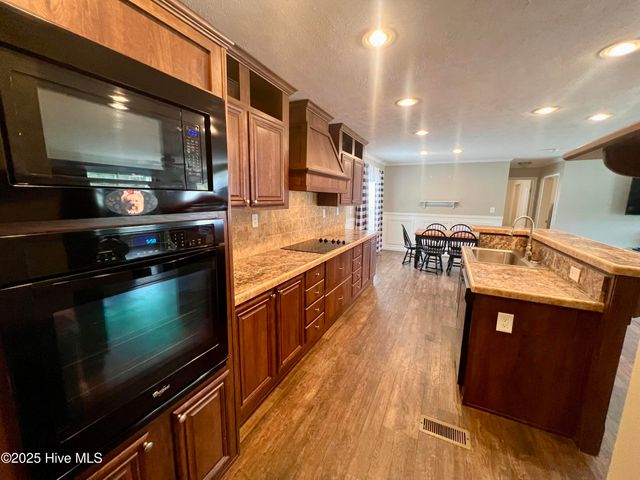 5741 Dean Drive, Washington, NC 27889