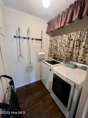 5741 Dean Drive, Washington, NC 27889