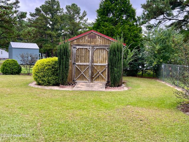 5741 Dean Drive, Washington, NC 27889