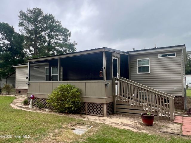 5741 Dean Drive, Washington, NC 27889