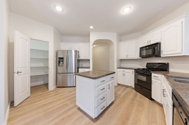 1164 Roping Reins Way, Fort Worth, TX 76052