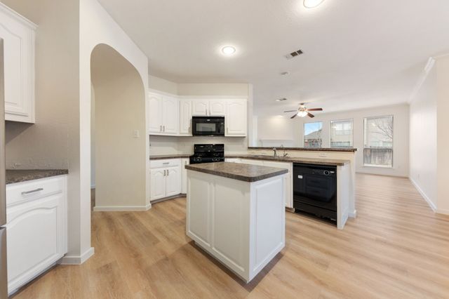 1164 Roping Reins Way, Fort Worth, TX 76052