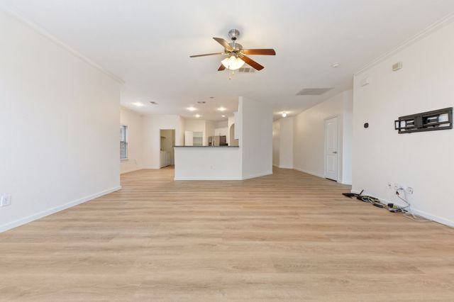 1164 Roping Reins Way, Fort Worth, TX 76052