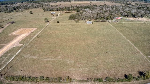 35684 Howell Road, Waller, TX 77484