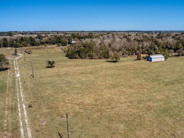 35684 Howell Road, Waller, TX 77484