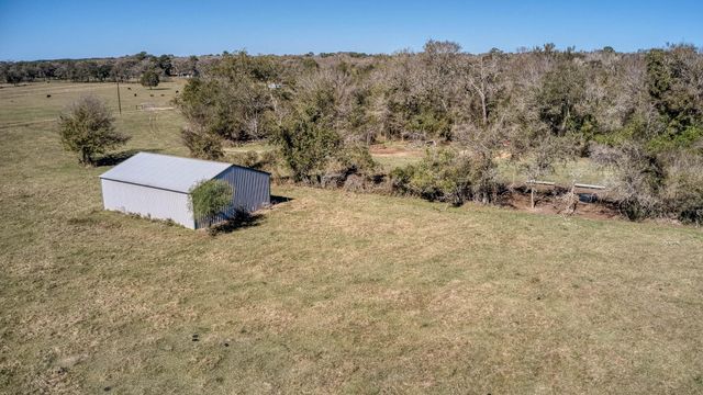 35684 Howell Road, Waller, TX 77484