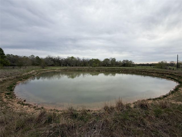 35684 Howell Road, Waller, TX 77484