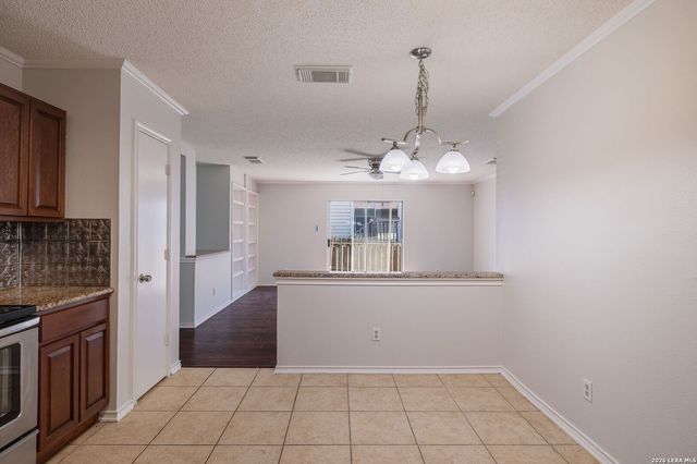 7025 Tourant, San Antonio, TX 78240