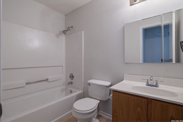 7025 Tourant, San Antonio, TX 78240