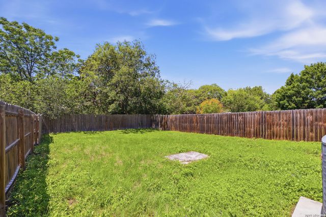 7025 Tourant, San Antonio, TX 78240