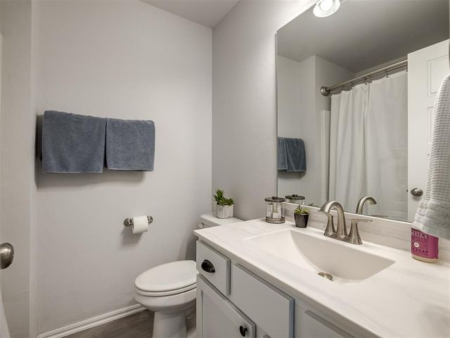 19628 Brookville Drive, Edmond, OK 73012