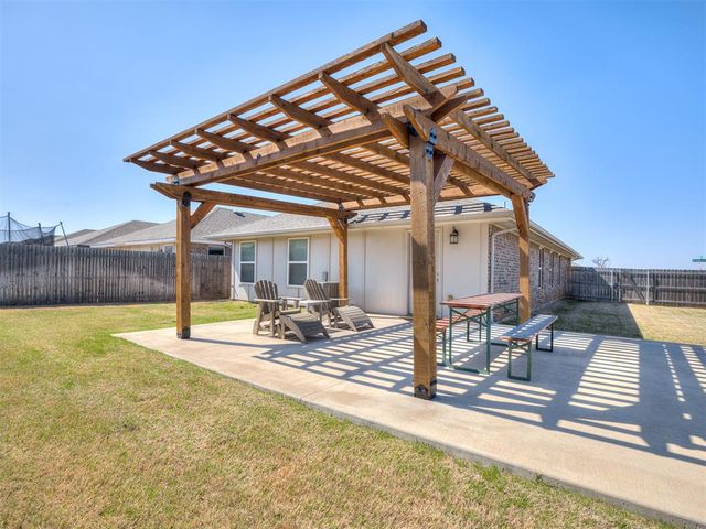 19628 Brookville Drive, Edmond, OK 73012