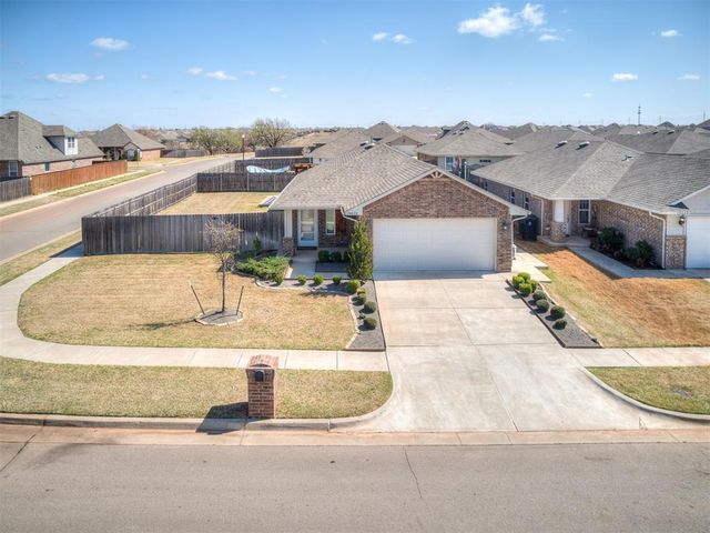 19628 Brookville Drive, Edmond, OK 73012