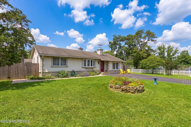 26 Cherokee Drive, Browns Mills, NJ 08015
