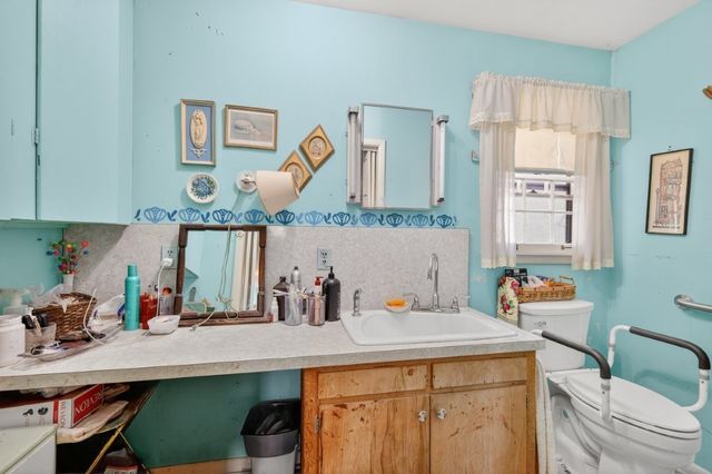 1400 West Lane Street, Shelbyville, TN 37160