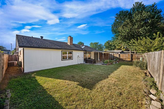 10407 Townhall Lane, Sugar Land, TX 77498