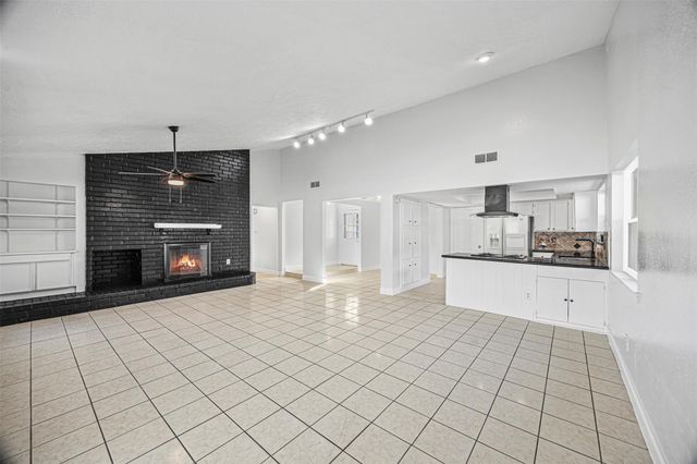 10407 Townhall Lane, Sugar Land, TX 77498