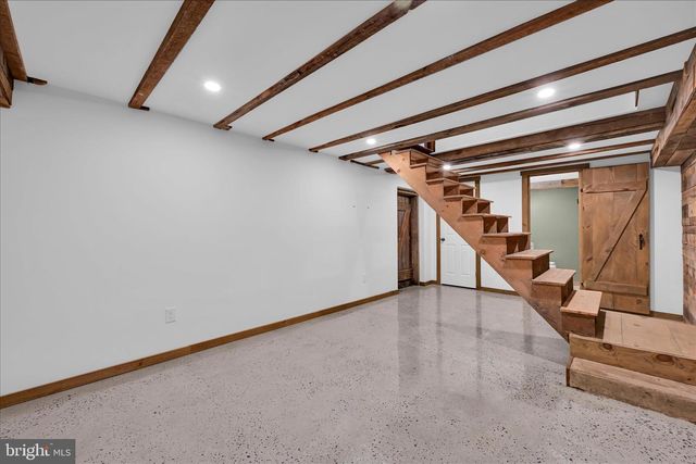 301 E MEADOW VALLEY RD, Lititz, PA 17543