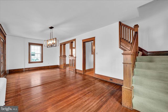 301 E MEADOW VALLEY RD, Lititz, PA 17543