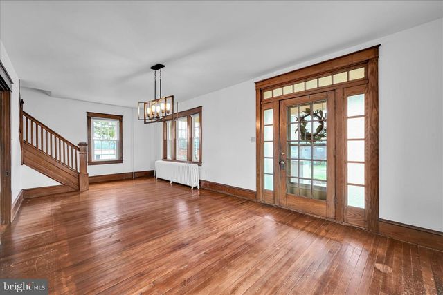 301 E MEADOW VALLEY RD, Lititz, PA 17543